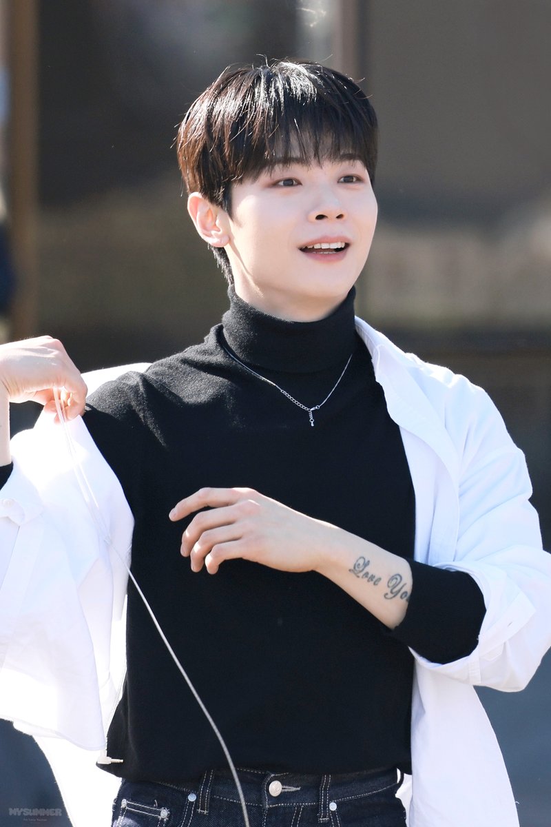 ♡ 𝙨𝙪𝙢𝙢𝙚𝙧 ♡ tweet media