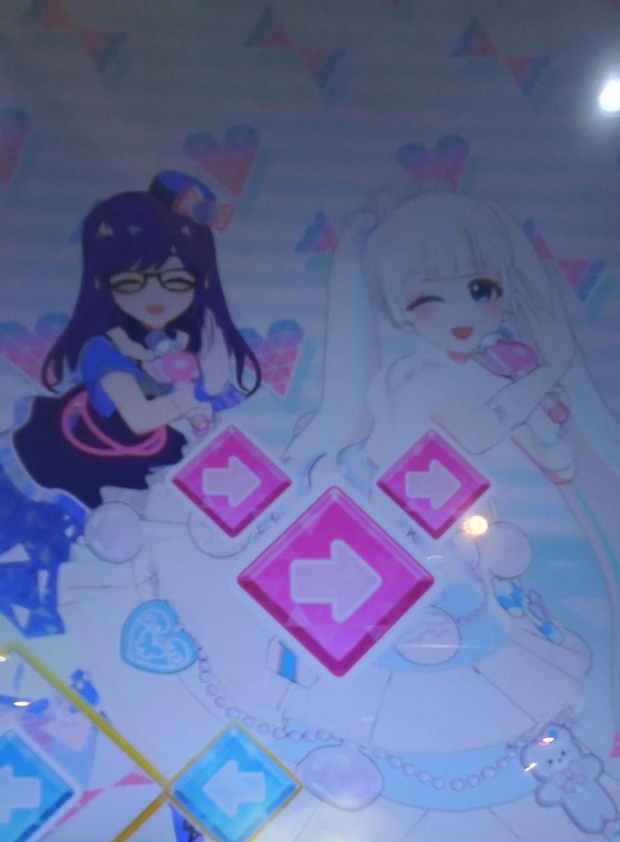 makami_you10's tweet image. うみさんのマイキャラちゃんと（@P4Ivko）ライブしてきましたぞ！
白&amp;amp;白の子って特別感あって最高なのでは…🤭✨✨✨