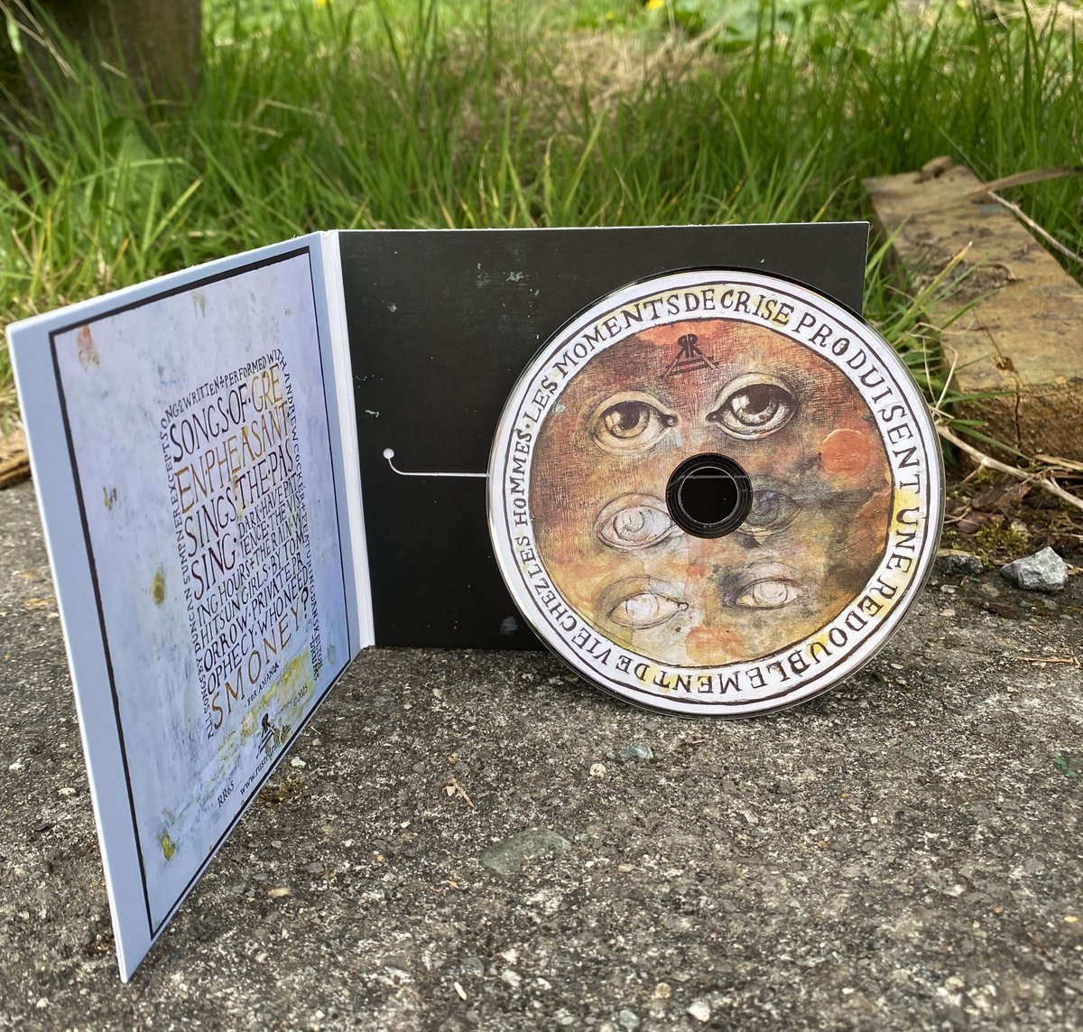 RustedRail's tweet image. A sneak peek at the forthcoming album from Songs of Green Pheasant - April 11th street date!

Pre-orders of SOGP's 'Sings The Passing' are available from the Rusted Rail Bandcamp:

rustedrail.bandcamp.com/album/sings-th…

#newalbum #songsofgreenpheasant #rustedrail #bandcamp