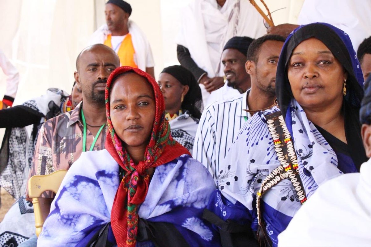 gbhalakhe's tweet photo. The recently concluded Gada ceremony in Arero presented an opportunity to reconnect with our heritage, it was an honor &amp; privilege to experience the power handover under the Borana Gada system which is among the most respected democracies. Kura Jarso  hands over Guyo Boru Guyo https://t.co/KfMcTZks1Y