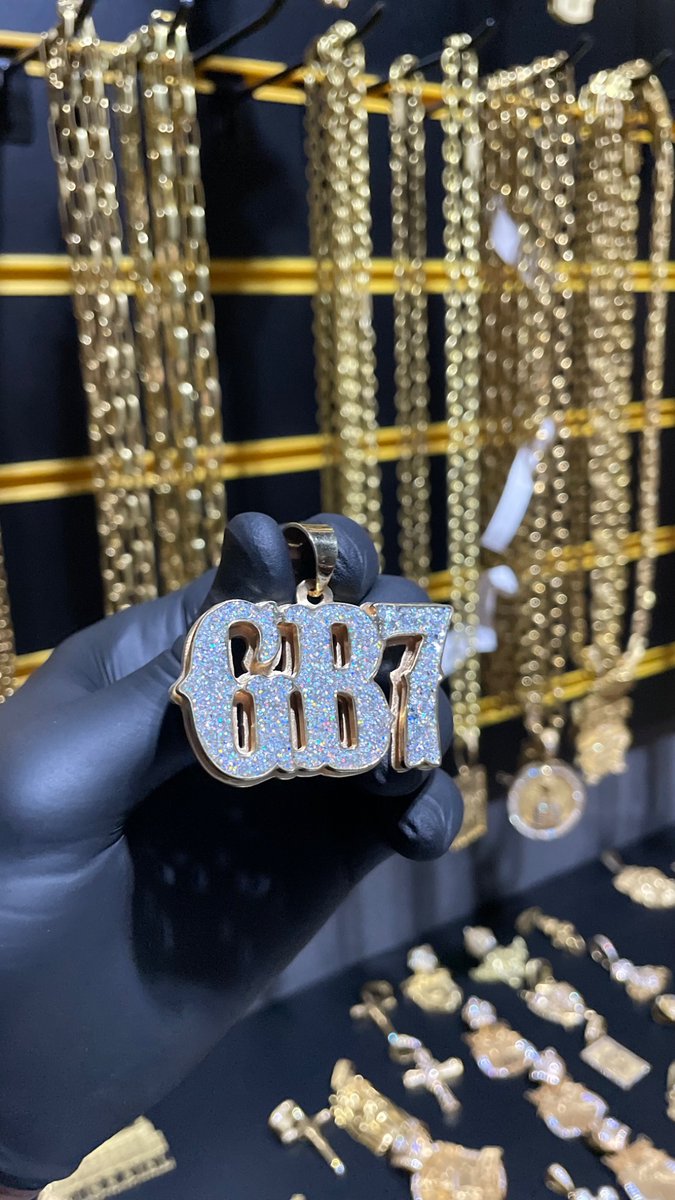 Mais um pingente personalizado realizado com sucesso em nossa loja ✨