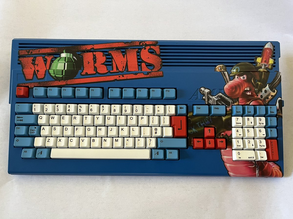 🤯 

Amazing gift from one of the original playtesters! A customised Amiga 1200 case.

I am seriously blown away.