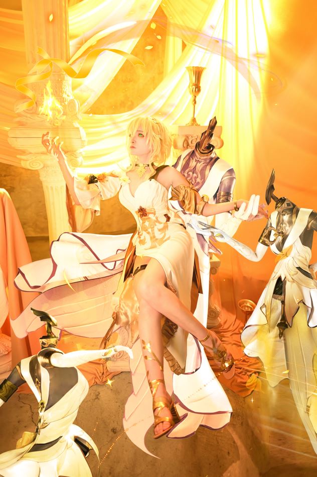 「謊言啊，纖毫畢現。」
「生命啊，脆若遊絲。」
「裁斷之時，與我共舞。」

#阿格萊雅 侰
Photo/ <a href="/TsengArvin/">Arvin Tseng</a> 
#Aglaea #アグライア #cosplay #honkaistarrail #崩壞星穹鐵道 #崩壊スターレイルコスプレ