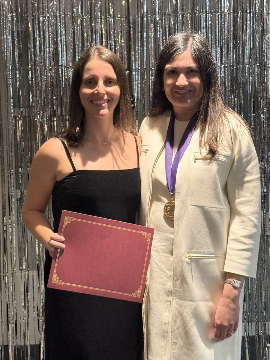 reshmajagsi's tweet image. Inspiring mtg: @AMWADoctors recognized Ariana Traub, M4 @EmoryMedicine & fierce champion of women’s health, w the Anne C. Carter award. Honored to share in the celebration as the recipient of Elizabeth Blackwell medal; many thanks to my supporters! @GEMSAlliance @NancyDSpector