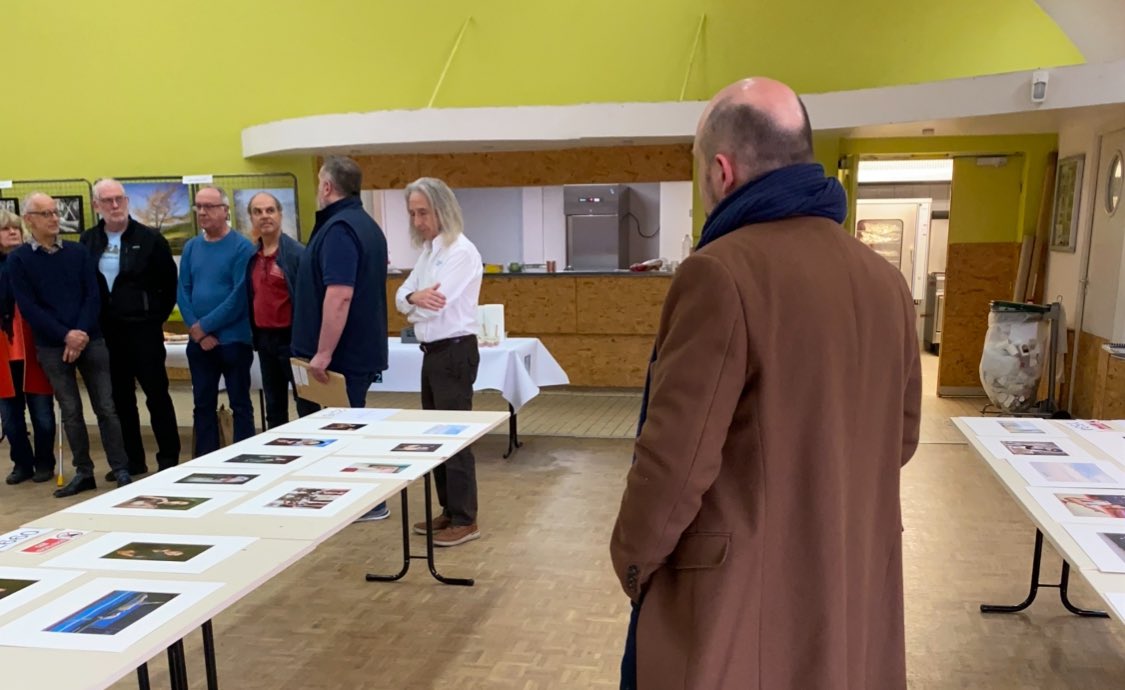 YannPortugues's tweet photo. Très fier de notre club photo dionysien qui a organisé la coupe de France papier couleur à #SaintDenisEnVal  
L’association 02 participe fortement au rayonnement culturel de notre commune. Un très grand merci aux bénévoles de s’être impliqués aussi sérieusement. https://t.co/JAjXkqBhEG