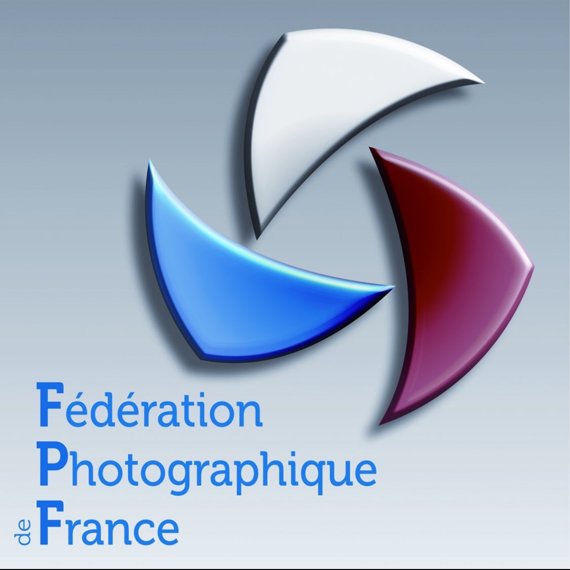 YannPortugues's tweet photo. Très fier de notre club photo dionysien qui a organisé la coupe de France papier couleur à #SaintDenisEnVal  
L’association 02 participe fortement au rayonnement culturel de notre commune. Un très grand merci aux bénévoles de s’être impliqués aussi sérieusement. https://t.co/JAjXkqBhEG