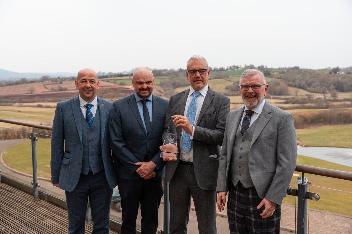 golfoffers (@golfoffers9) on Twitter photo <a href="/wales_golf/">Wales Golf | Golff Cymru</a> Awards 2025: <a href="/MaesduGolfClub/">Maesdu Golf Club</a> Sustainability winners – Representatives of Llandudno/Maesdu Golf Club with Ian McGleish of Citation, far right.
golfoffers.uk/2025/03/25/wal… <a href="/wales_golf/">Wales Golf | Golff Cymru</a> Awards 2025: <a href="/MaesduGolfClub/">Maesdu Golf Club</a> Sustainability winners – Representatives of Llandudno/Maesdu Golf Club with Ian McGleish of Citation, far right.
golfoffers.uk/2025/03/25/wal…