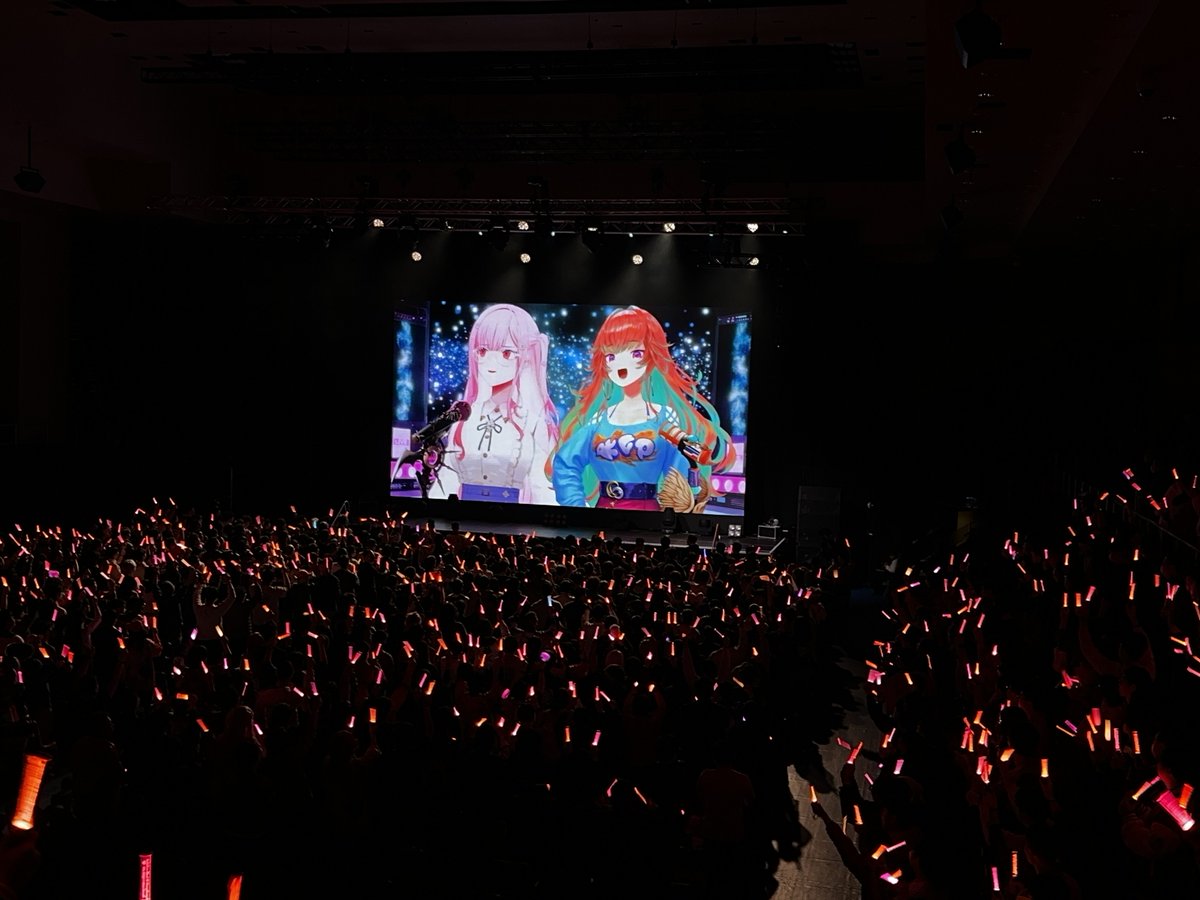 moricalliope's tweet photo. GO GO TAKAMORI!!
HK is the best! Thank you for coming out to cheer loudly for us. We'll see you all again, someday! :}
#HololiveMeet https://t.co/jzcWPsesrs