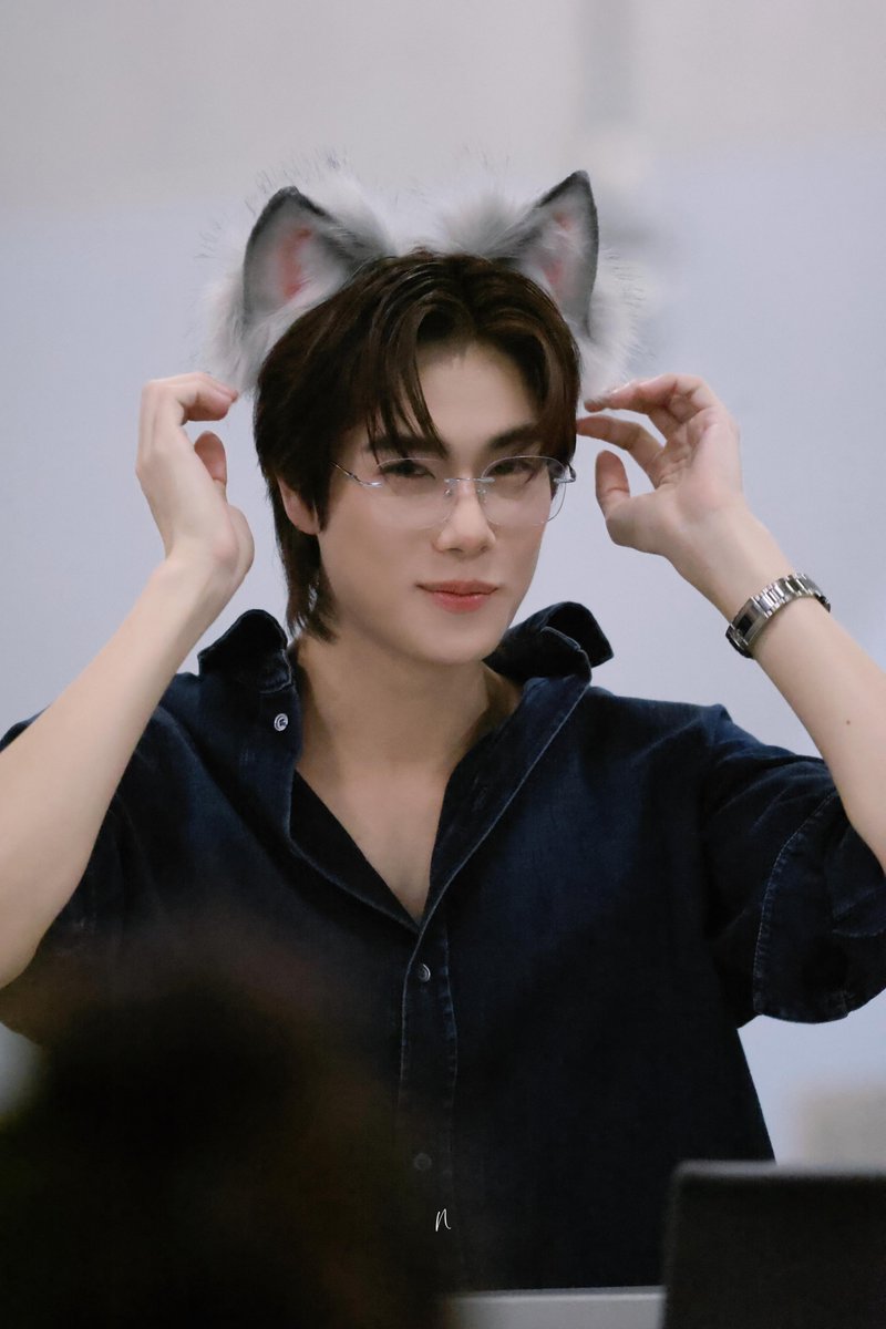 Maruko_ni's tweet photo. 🐈‍⬛

#BKKIBF2025xPondPhuwin
#ปอนด์ภูวินทร์ #PondPhuwin 
#phuwintang https://t.co/p3GfOFFTxx