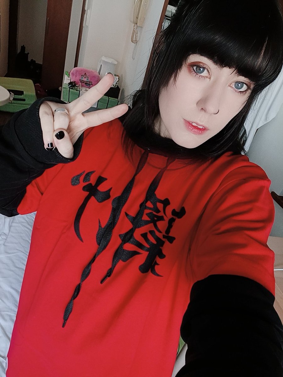 Guy who got the last nekoma shirt from the jump shop