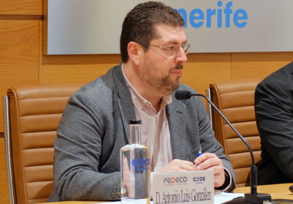 🟠 Antonio Luis González Núñez: ‘El comercio local no necesita más domingos abiertos, sino apoyo real’
➡️ Entrevista al pte. de FEDECO Canarias <a href="/ALGN73/">Antonio Luis Glez. Núñez</a> 
ℹ️ fedecocanarias.com/antonio-luis-g…