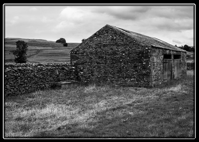 photos_dsmith's tweet photo. A #stone #barn in this North #Yorkshire @yorkshire_dales #village of #Austwick. Shot using @UKNikon in #blackandwhite, this #photograph is part of a series on the #farm #architecture of the #dales #blackandwhitephoto #PhotographyIsArt. See more at https://t.co/VilcfnO0ps https://t.co/rQkh7OrBNG