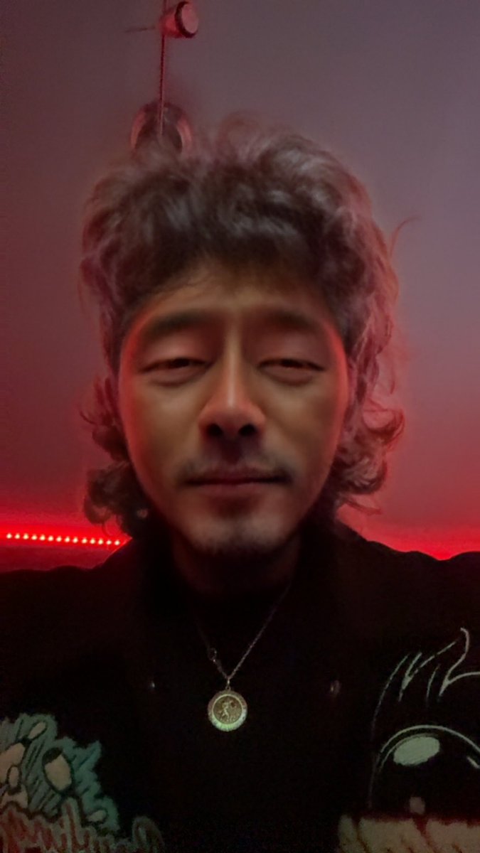 massive_matthew's tweet photo. Happy Mother’s Day to all the single mothers out there, life gets hard but you’re the backbone of our society. 👸 have a good day queens! #Mommabear #Proud #FitHotLad https://t.co/WnUcuauNxs