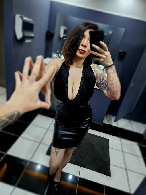 Watch Diabólica 🖤's leaked NSFW photo on TwXstars