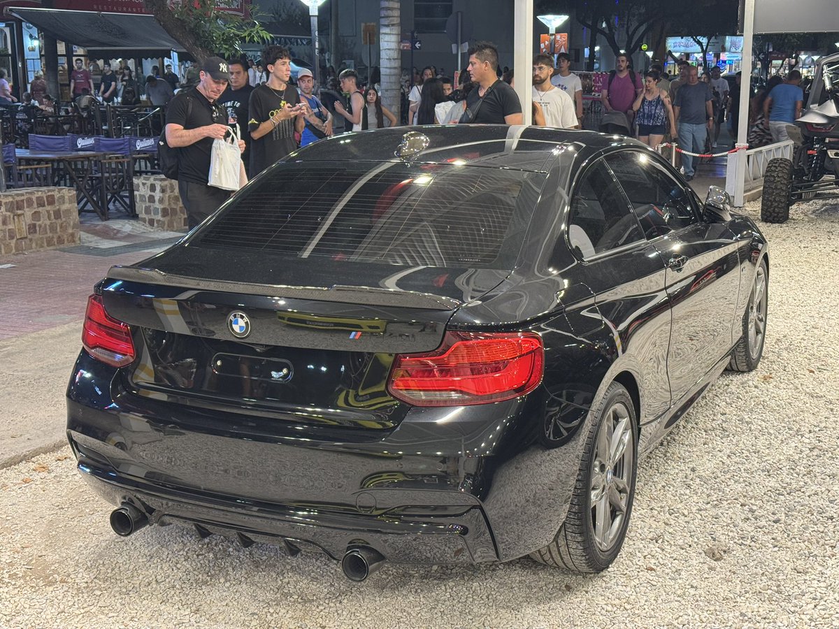 fierros_al_piso's tweet photo. bmw https://t.co/oqtVRIWVE2