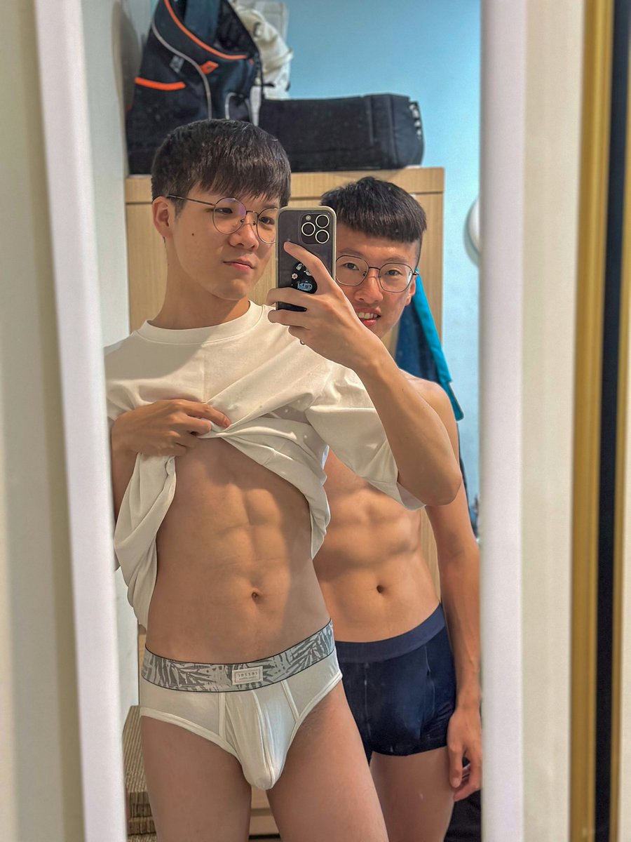 真的要來開一系列聯名了嗎 😳
這次是 <a href="/nice1053/">⚡️ㄆㄆ</a> 
大家的手手都很不安分呢 🫣