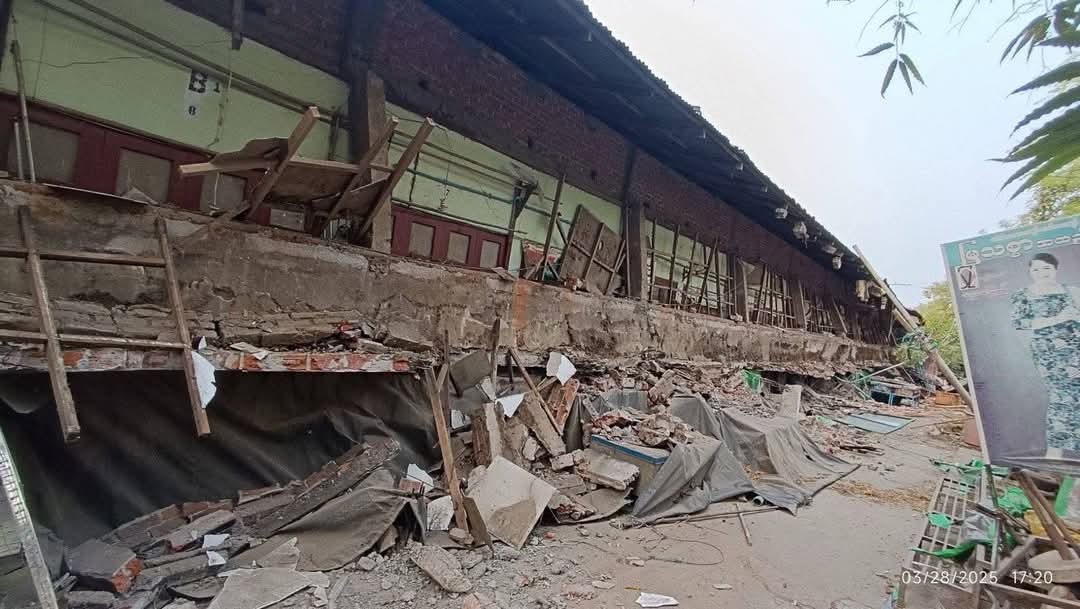 #HelpMyanmarRecover
Over 200 Deaths Reported in Pyawbwe, Thedaw, and Wundwin Towns Due to Earthquake
#WhatsHappeningInMyanmar
#MyanmarEarthquake
#HelpMyanmarRecover