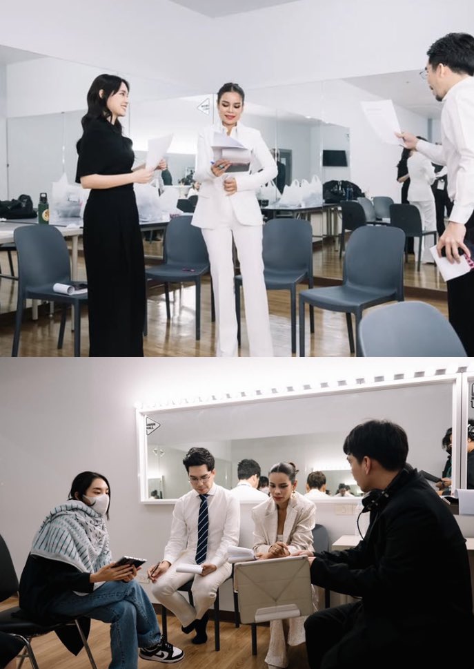 เหมือนเดิมเป๊ะ555555 
2024                              2025
#CherprangAreekul