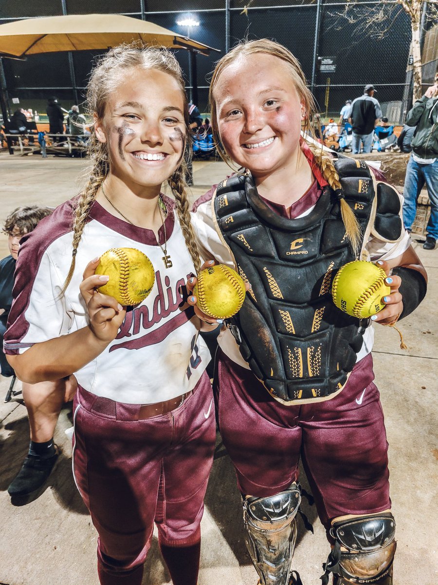 EvelynP1527's tweet photo. Had a great weekend at the Eastman Invitational, batted .500 hit two π£π£ and our team grew alot together! #porterpower @ETSUSoftball @ExtraInningSB @mmike693_mike @HaileyP1527 https://t.co/emwxazh10U
