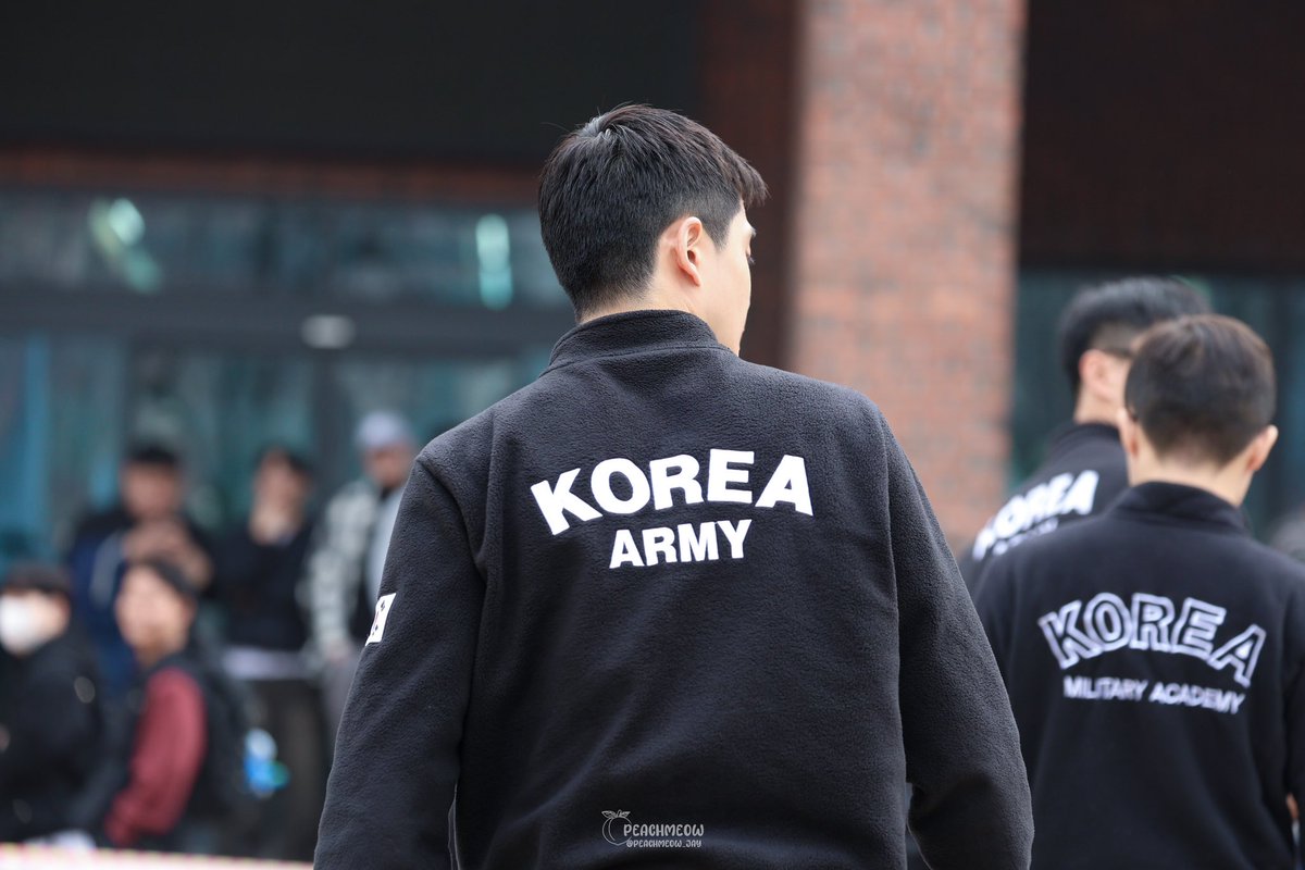 250325 시립대 버스킹 리허설

🫳🏻🫳🏻🫳🏻

#NCT127 #재현 #윤오
#JAEHYUN #ジェヒョン