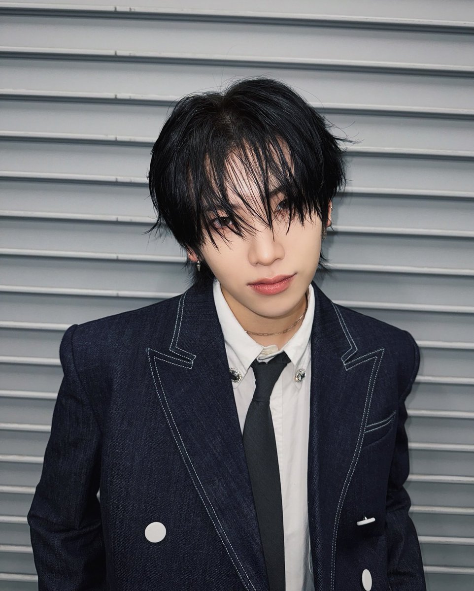 앤습생 tweet media
