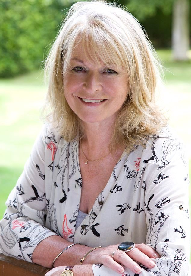 WriterWil's tweet photo. Happy birthday Sue Cook @SueC00K
#SueCook #presenter #author #dj #Crimewatch #ChildrenInNeed #Nationwide #BreakfastTime #DaytimeLive #OutOfCourt #CollectorsLot #CrimeLimited #ThePembrokeshireMurders #HamptonCourtPalace #WereGoingPlaces #MaternityHospital https://t.co/BiS9ESsFiC