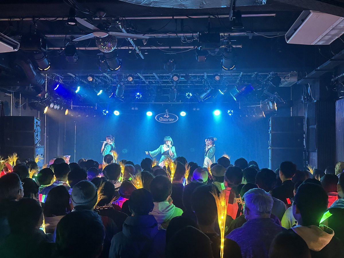 ringomusic_rb's tweet photo. ライスボール単独ライブ愛を米て
ご来場してくださった皆さんありがとうございました！

アラバキロックフェス出演を後押ししくださったファミリーの皆さんにようやく直接お礼ができました😊

FC限定生配信をご覧いただいた皆さんもありがとうございました🍙 https://t.co/TBMR6Pcdfn