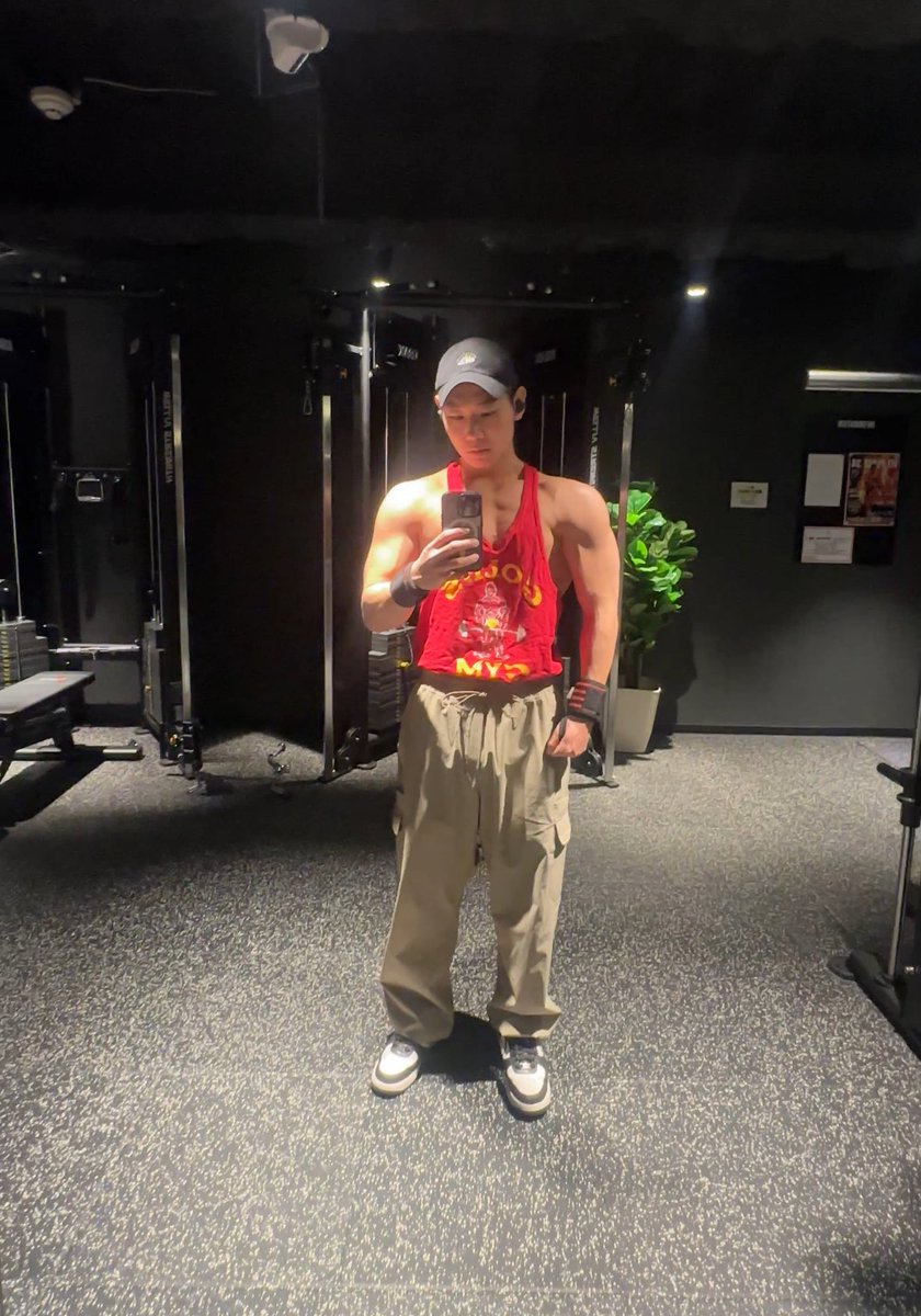 少しずつ絞れてきた🔥
#筋トレ #減量