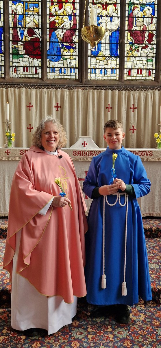 St Mary in the Baum Rochdale (@stmaryinthebaum) on Twitter photo 🌸Mothering Sunday in glorious sunshine today at St Mary's. Thank you to Luke for organising the daffodils ☀️
#MotheringSunday #comper <a href="/DioManchester/">Diocese of Manchester</a> <a href="/MothersUnion/">Mothers' Union</a> <a href="/churchofengland/">The Church of England</a> <a href="/BCOldham/">The Blue Coat School</a> #Rochdale #hopehasaname 🌸Mothering Sunday in glorious sunshine today at St Mary's. Thank you to Luke for organising the daffodils ☀️
#MotheringSunday #comper <a href="/DioManchester/">Diocese of Manchester</a> <a href="/MothersUnion/">Mothers' Union</a> <a href="/churchofengland/">The Church of England</a> <a href="/BCOldham/">The Blue Coat School</a> #Rochdale #hopehasaname