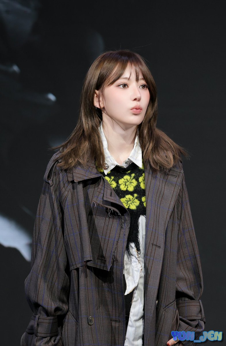 250329 르세라핌 미팬

르세라핌 LESSERAFIM
김채원 사쿠라  허윤진 카즈하 홍은채