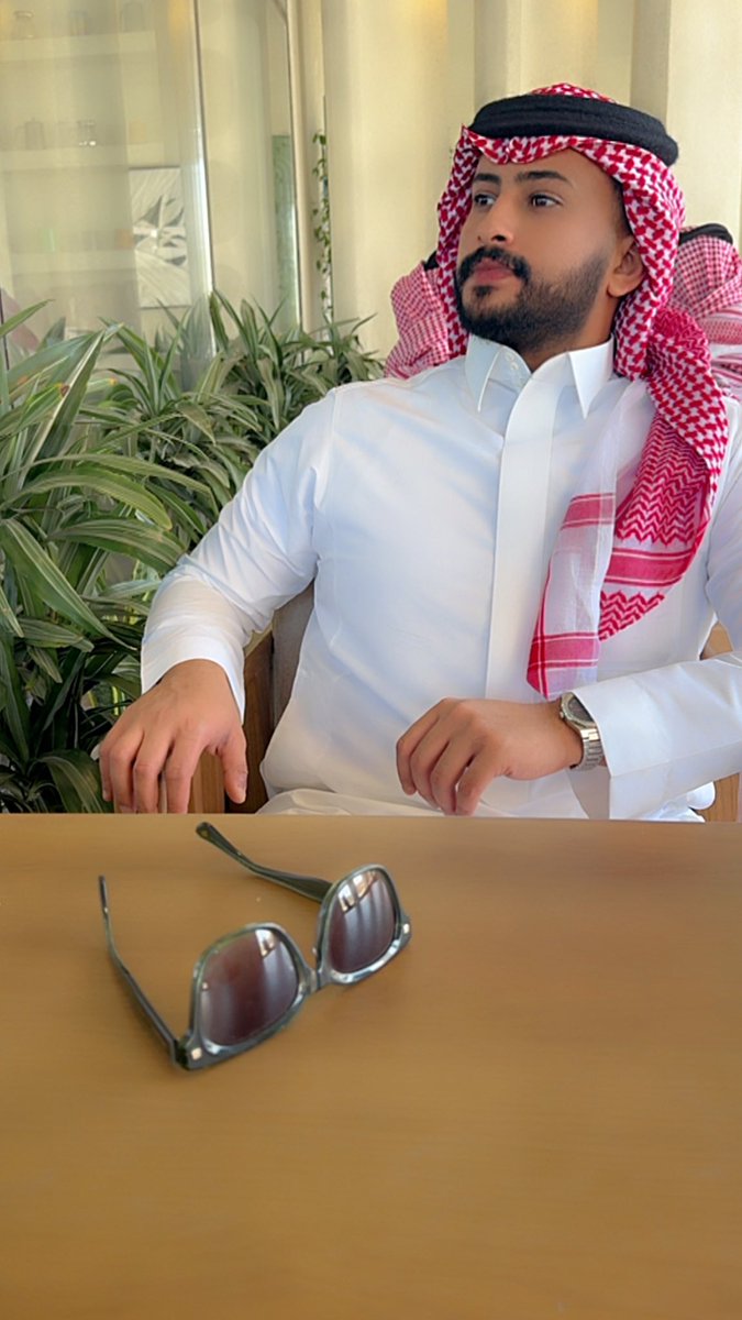 5_aiid's tweet photo. @3zoozvic متاخر بس كل عام وانتم بالف خير https://t.co/rr22jxIwdn