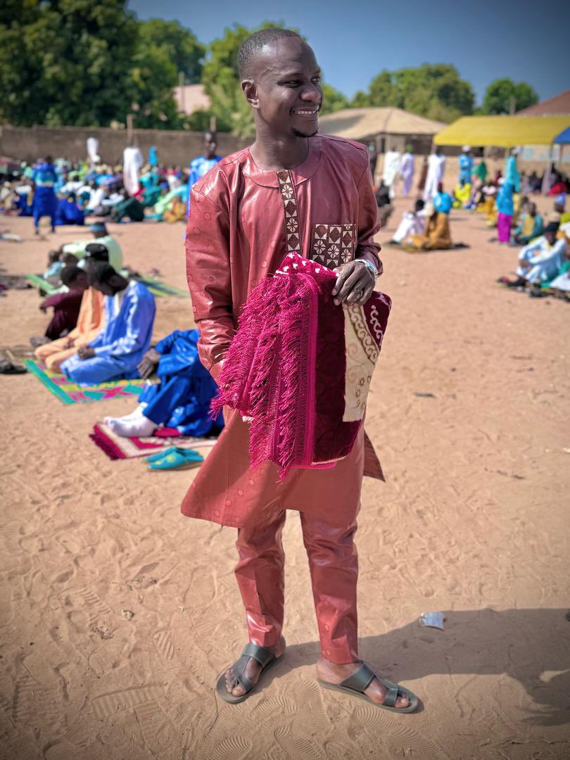 𝗘𝗶𝗱 𝗠𝘂𝗯𝗮𝗿𝗮𝗸 𝘁𝗼 𝗬𝗼𝘂 𝗔𝗹𝗹!

May this day bring peace, joy, and endless blessings. May Allah accept our prayers and grant us kindness and compassion. Let’s spread love and uplift those in need. 
Wishing you a beautiful Eid filled with mercy and prosperity!