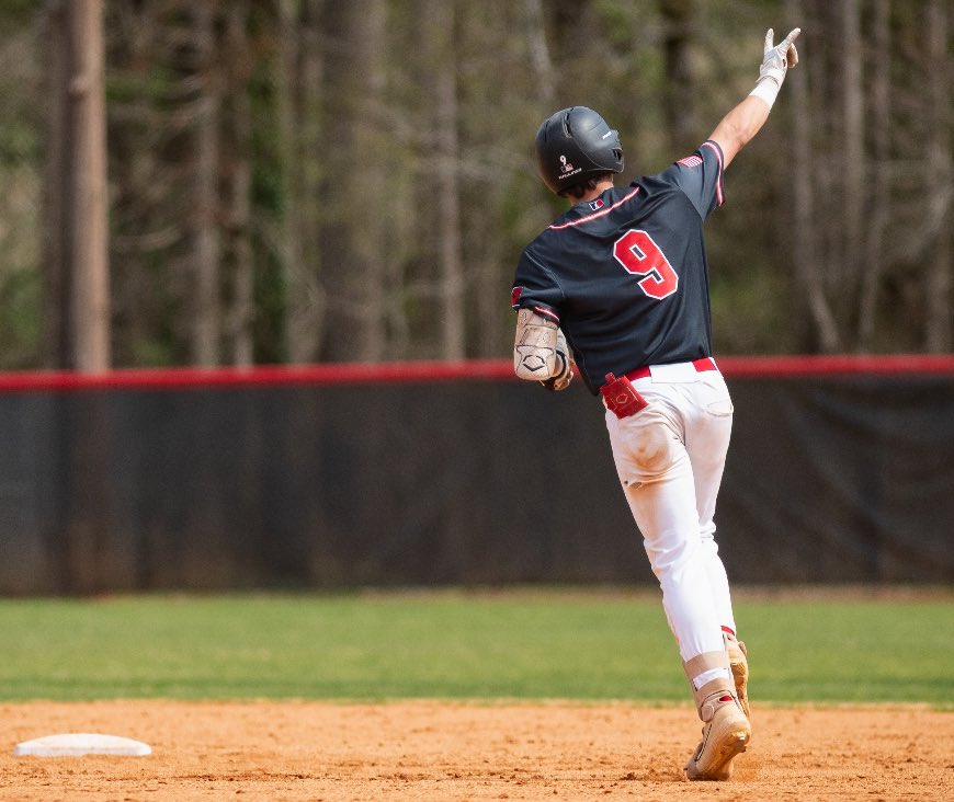 Sunday Mood! 🤘🏻🤘🏻
Big week for the Red Hawks! Let’s pack the house Wednesday night when Cleveland comes to town! Schedule below: 
Wed 4/2 vs Cleveland at 6 pm at “The Henkel”
Sat 4/5 at Louisburg DH 1 pm
Sun 4/6 at Louisburg 12 pm

#thevalley