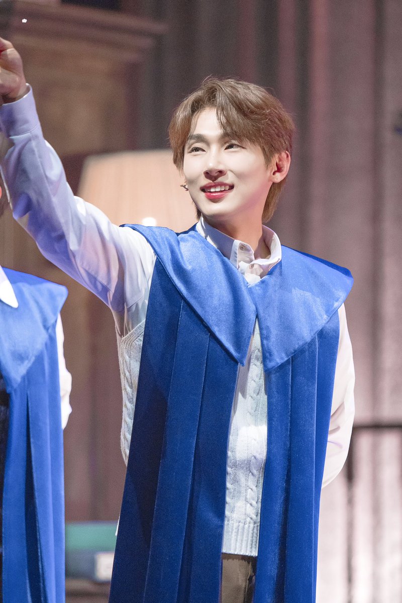 레몽 ◡̈ tweet media