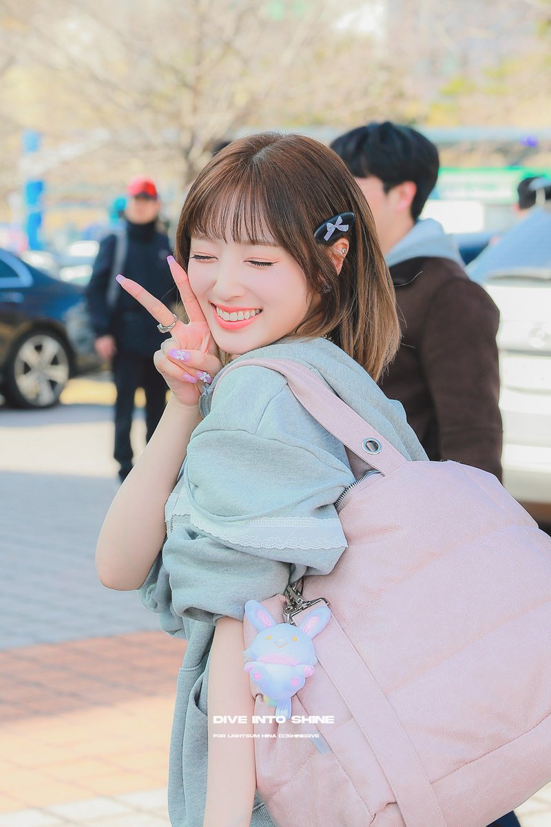 ShineDive's tweet photo. 250329 HQ

 #라잇썸 #LIGHTSUM #히나 #HINA #ヒナ #ライトサム https://t.co/CQx8TAdiV0