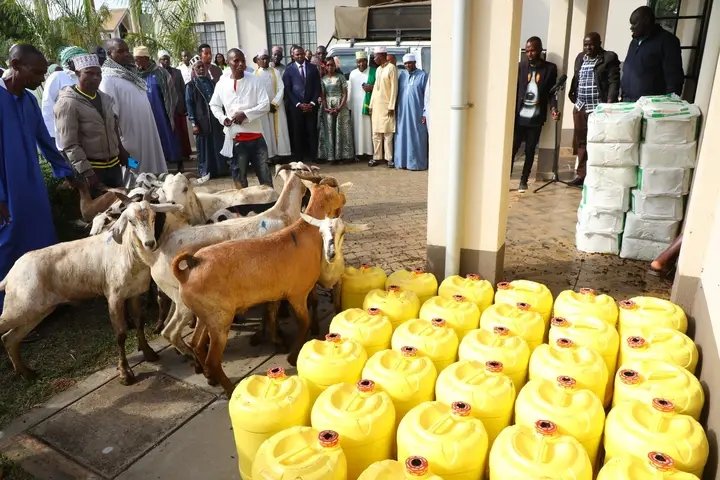 Eid Mubarak to our Muslim brothers and sisters in Meru and around the world.

It was a great honor to share a cup of tea together as we come to the end of the holy month.

May this sacred time bring blessings, peace, and prosperity to all. Ramadan Kareem.