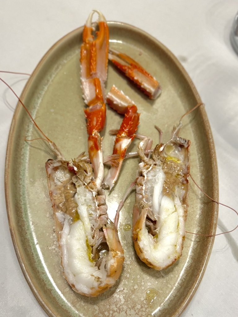lsuarezdelezo's tweet photo. El producto que manejan en #Rausell #Valencia. Qué maravilla de barra y restaurante
Bien por José, Miguel Ángel, Chari, Álex y todo el equipo de #Rausell, que son unos fenómenos! https://t.co/TYSKDpUz00