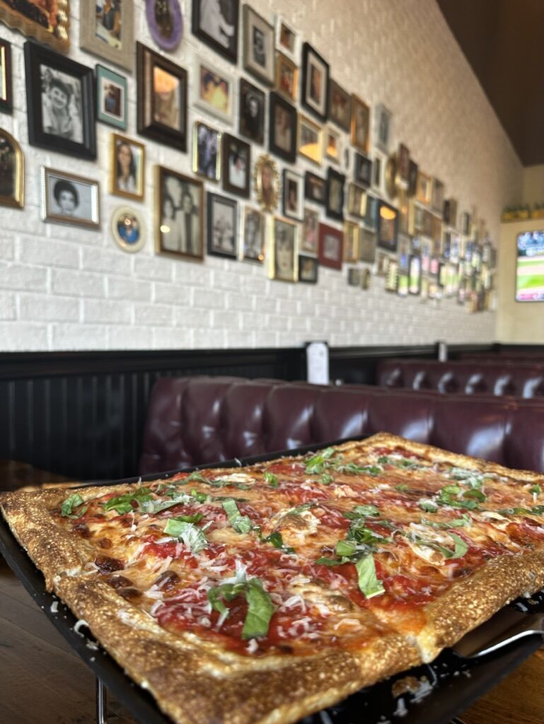 BRUCE IRVING 🍕 tweet media