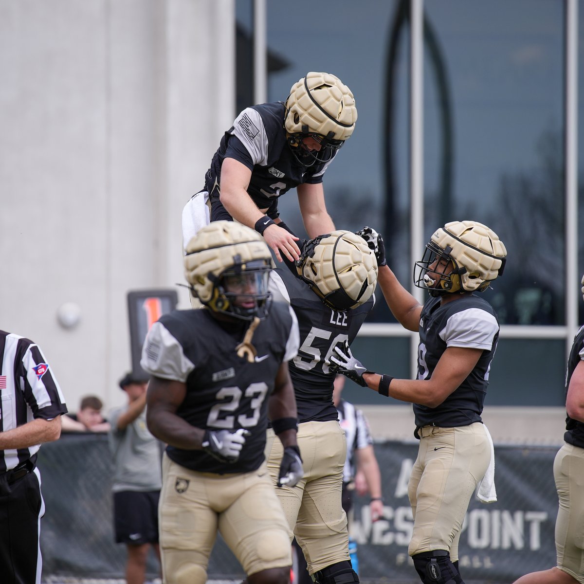 Army Football tweet media
