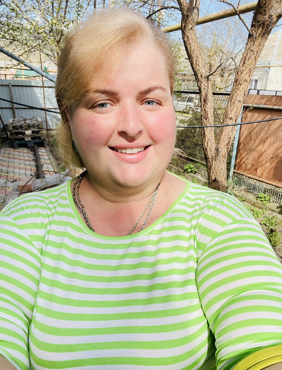 Life is a great gift. And I've learned to look at everything around me with happy eyes.  I want to thank life for what I have, smile sincerely, take a deep breath and hear my heart and just enjoy every day. Happy birthday 🎂