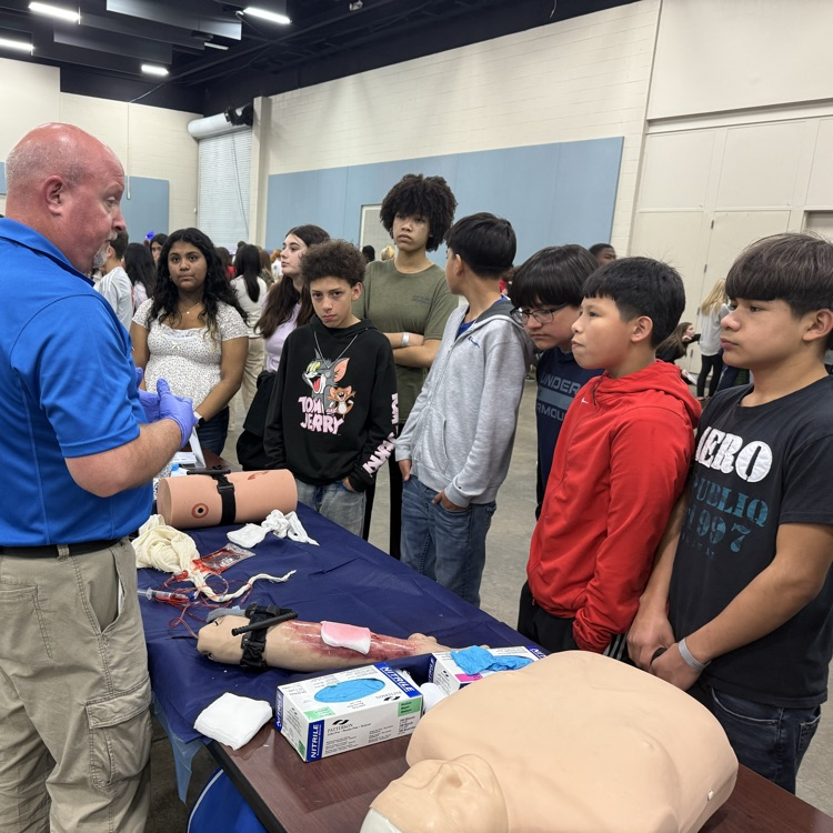 SanLee Middle School tweet media