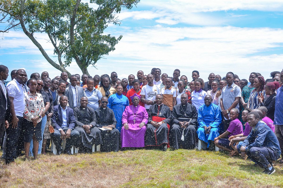 Namirembe Diocese Youth Department (@namirembeyouth) on Twitter photo Annual Youth Leaders Retreat- Some of the youth leaders in a group photo with the Bishop at Bugiri Youth Retreat Centre on 29th March 2025. <a href="/coufamilytv/">COU Family TV</a> <a href="/bbstvug/">BBS TEREFAYINA</a> <a href="/BishopsVoice/">Namirembe Diocese</a> <a href="/ChurchofUganda_/">Church of Uganda</a> <a href="/FaithMaama/">Maama Faith Luwalira Foundation (MAFLF)</a> <a href="/St_Johns_Chapel/">St John's Chapel Mengo</a> <a href="/ASCManyangwa/">All Saints Church Manyangwa</a> <a href="/ststephenskisug/">St. Stephen's Kisugu | Church Of Uganda</a> Annual Youth Leaders Retreat- Some of the youth leaders in a group photo with the Bishop at Bugiri Youth Retreat Centre on 29th March 2025. <a href="/coufamilytv/">COU Family TV</a> <a href="/bbstvug/">BBS TEREFAYINA</a> <a href="/BishopsVoice/">Namirembe Diocese</a> <a href="/ChurchofUganda_/">Church of Uganda</a> <a href="/FaithMaama/">Maama Faith Luwalira Foundation (MAFLF)</a> <a href="/St_Johns_Chapel/">St John's Chapel Mengo</a> <a href="/ASCManyangwa/">All Saints Church Manyangwa</a> <a href="/ststephenskisug/">St. Stephen's Kisugu | Church Of Uganda</a>