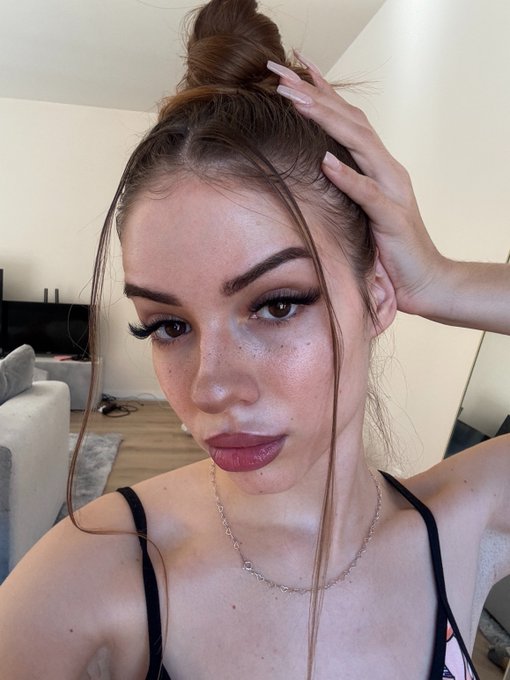 Natalia🤍 - Qué has hecho hoy amor? https://t.co/zhsgcNb83o