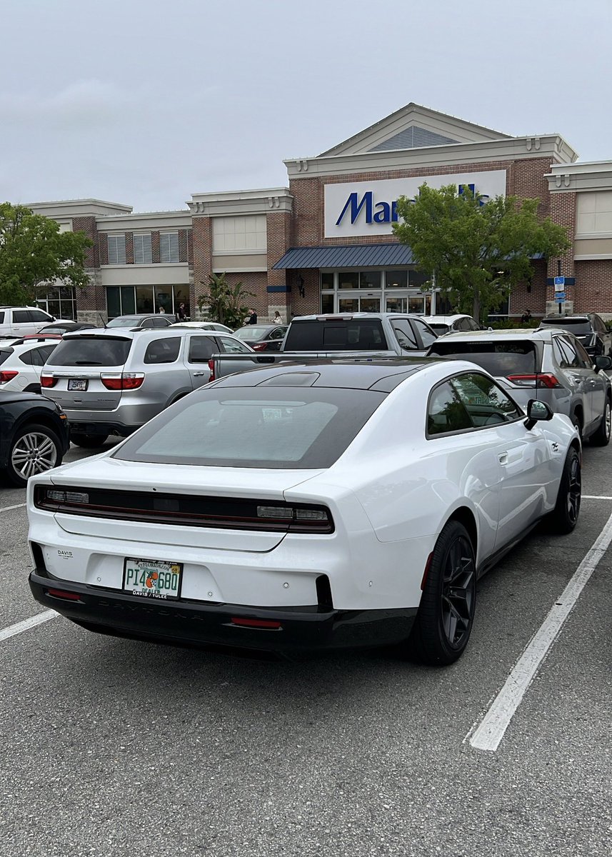 xtbyrd's tweet image. 