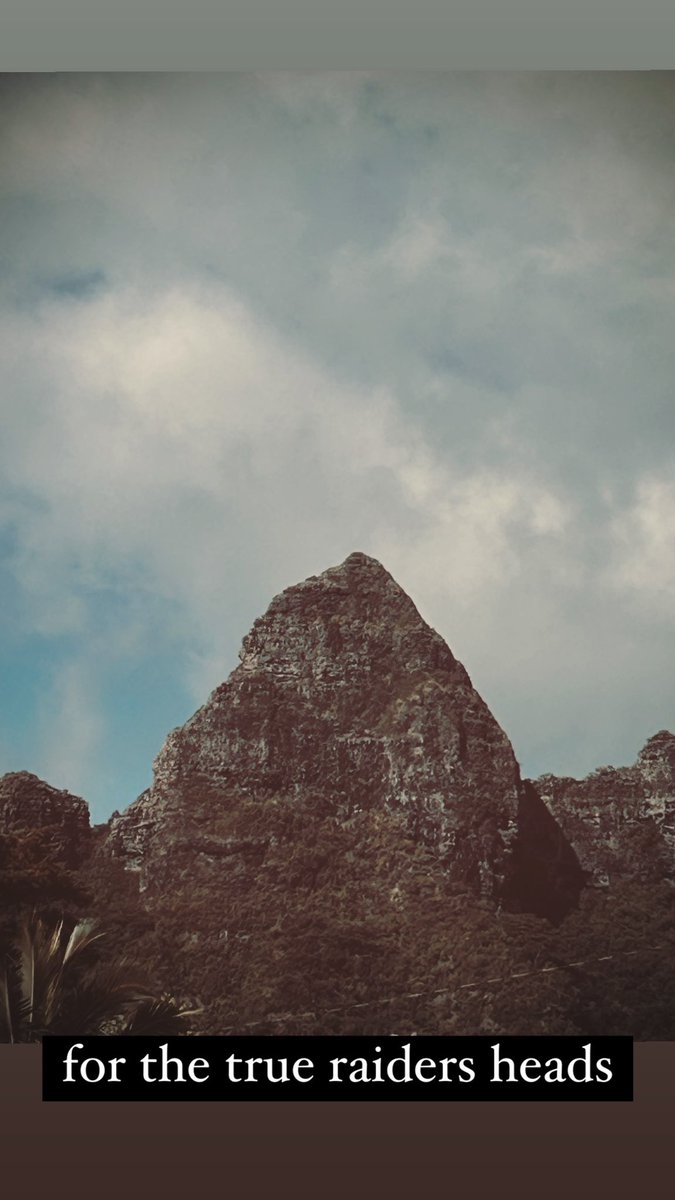 epic hawaiian surf trip! new surprise EP out tomorrow! 🌺 🏄‍♂️