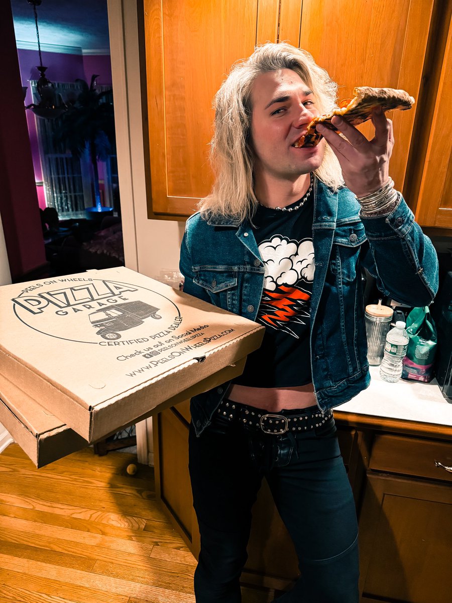 Stay Up To Date! 
Join our “Beerness” newsletter every Friday 🗞️ 
Go to wickedrocknrollofficial.com
Enter your email at the bottom of the site
And Join Us!