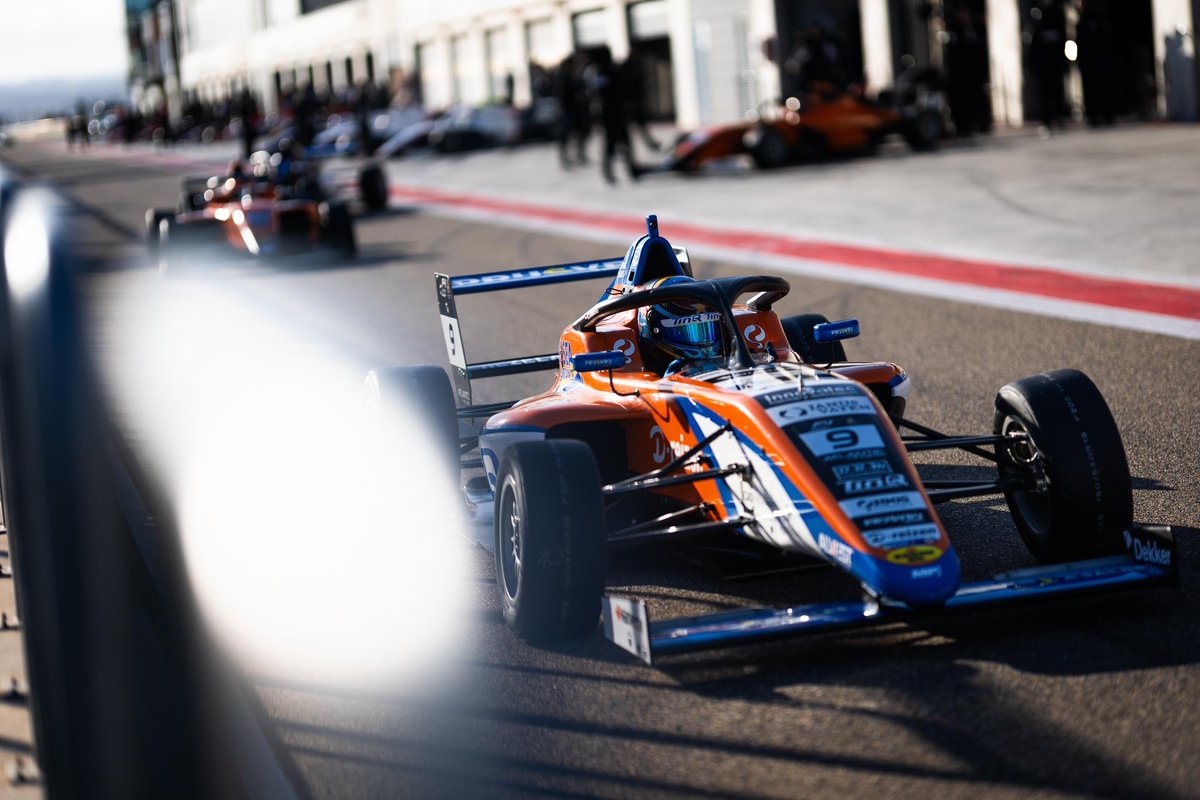 TracksideLegend's tweet image. What an incredible way to kick off our partnership with René Lammers! 🌟 This weekend in the Spanish Formula 4 marks a huge milestone in what promises to be an exciting season ahead. 🏁
We can’t wait to see what’s next! 🔥
#SpanishF4 #RenéLammers #Teamwork