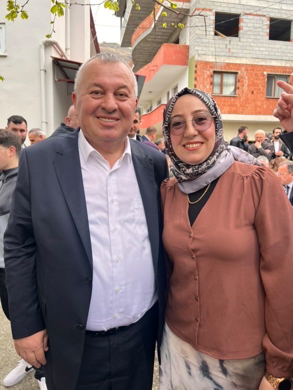 Trabzon ziyaretinde genel başkanımız ve vekillerimizle bayramlaşma…. 
Ekrem İmamoğlu yalnız değildir.