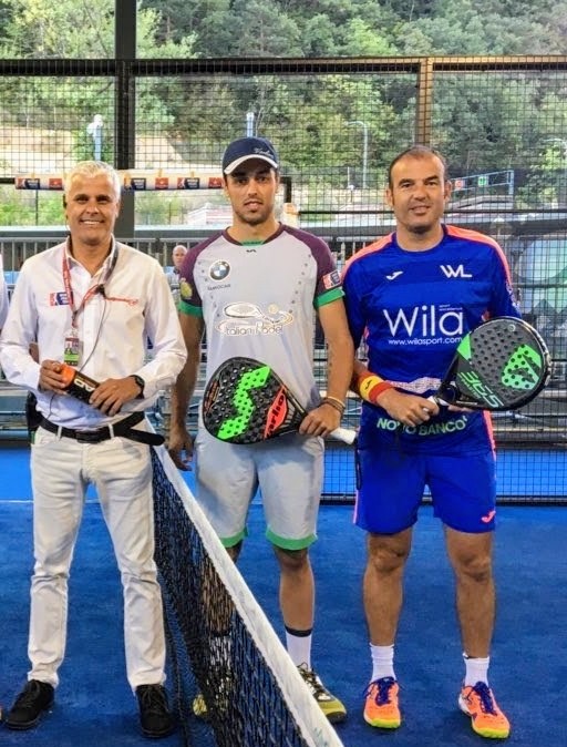 Noticias como está no tenían que darse nunca , hoy el mundo del pádel está de luto , nuestro querido PACO PADEL nos ha dejado, hoy más que nunca estás con todos nosotros  los padeleros , se nos va un amigo , una gran persona pero sobre todo un grandísimo compañero, DEP !!