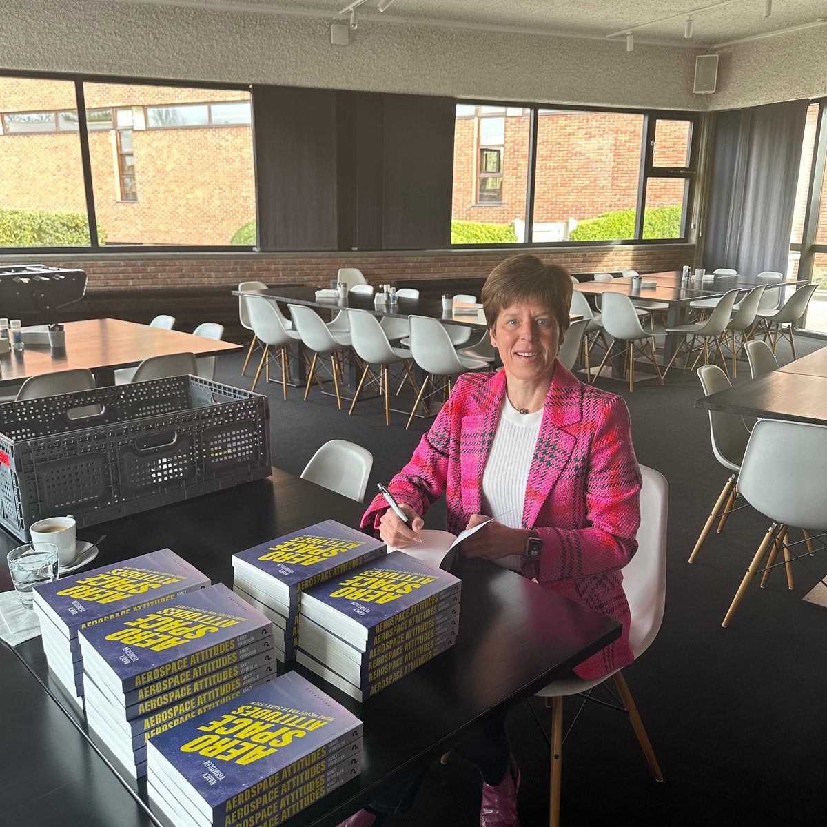 Last week I had the honour of signing "Aerospace Attitudes" for some of the key people behind the book.
Our deep conversations helped shape some insights — and reminded me that ongoing education is a lifelong journey, also for me. #aerospaceinsights